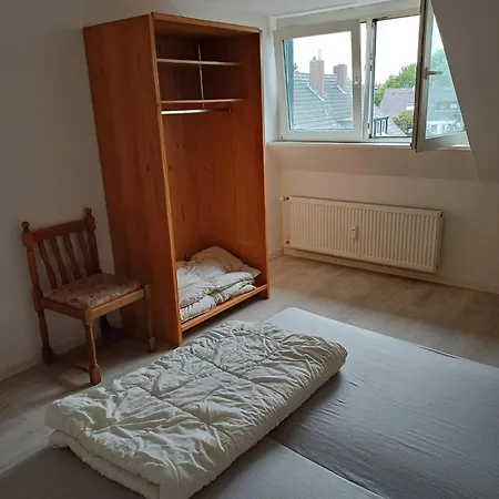 Privat In Einer Quarto em Acomodações Particulares Mönchengladbach